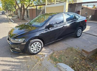 Foto de VOLKSWAGEN VIRTUS Trendline 1.6 automático 2019, color negro, en San Juan
