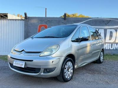 Foto de CITROEN PICASSO Xsara 2008, color gris, en San Juan