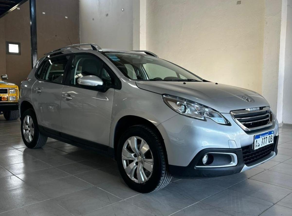 Foto de PEUGEOT 2008 Allure 1.6 triptonic 2018, color gris, en San Juan