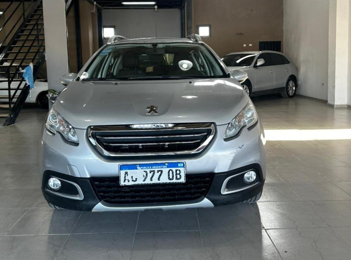 Foto de PEUGEOT 2008 Allure 1.6 triptonic 2018, color gris, en San Juan