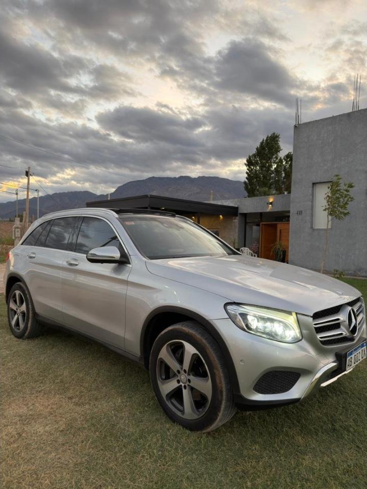 Foto de MERCEDES BENZ GLC Glc 300 2017, color sin color especificado, en San Juan