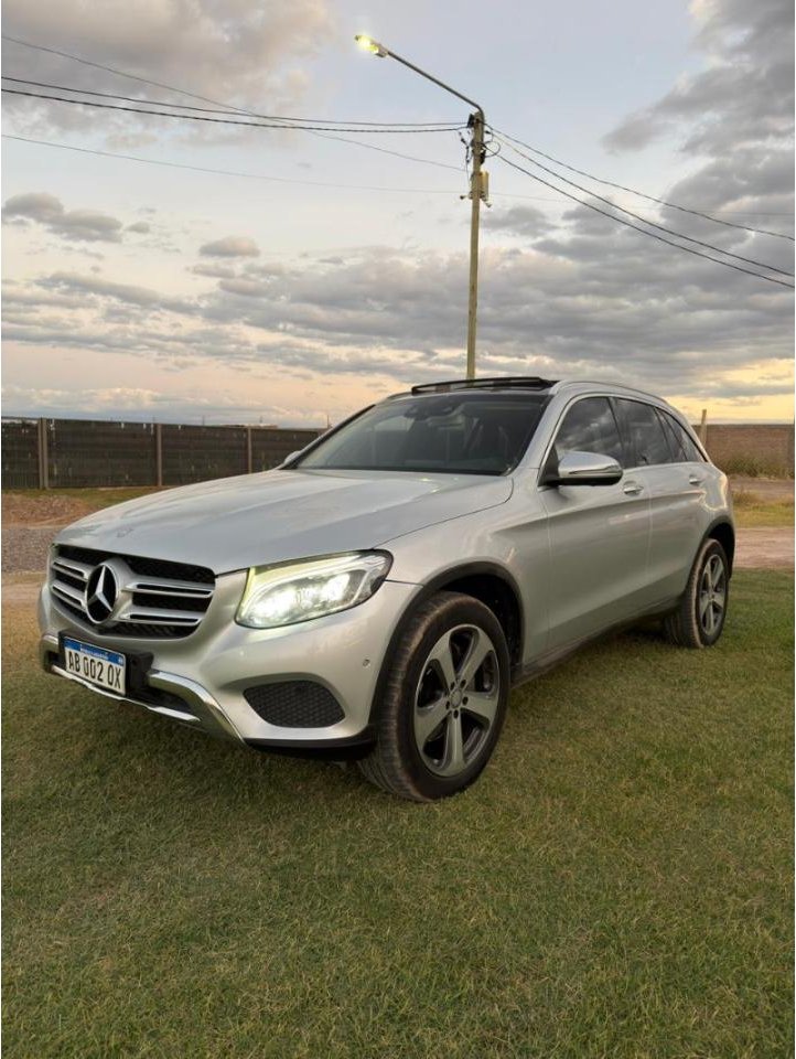 Foto de MERCEDES BENZ GLC Glc 300 2017, color sin color especificado, en San Juan