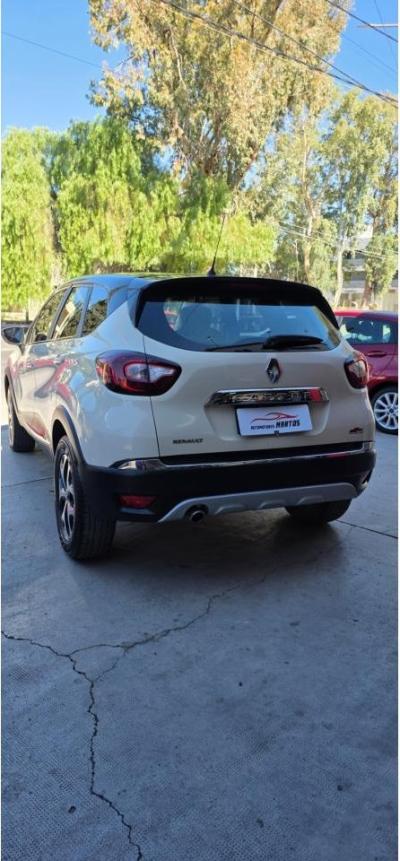 Miniatura de RENAULT CAPTUR Intense 2.0 manual 6ta
