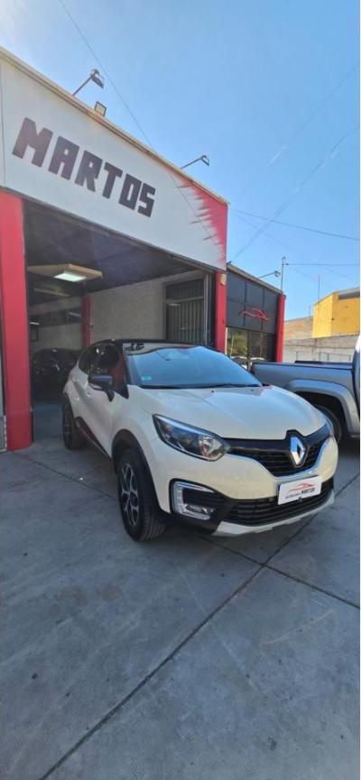 Miniatura de RENAULT CAPTUR Intense 2.0 manual 6ta