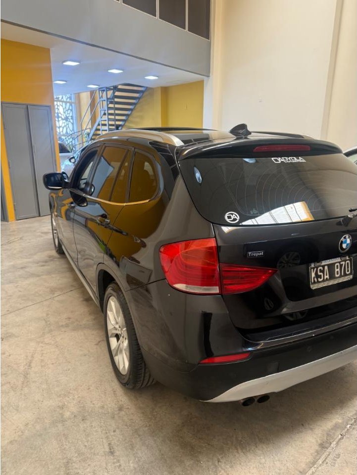 Foto de BMW X 1 Xdrive 2.0 Nafta 2011, color negro, en San Juan