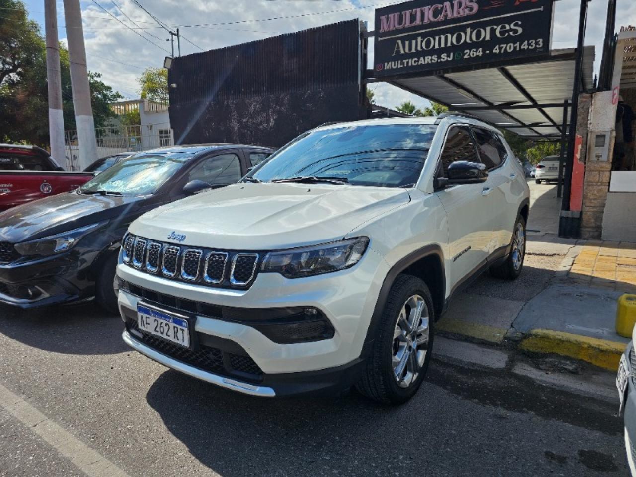 Foto de CHRYSLER / DODGE JEEP COMPASS Compás 1.3T AT 2022, color sin color especificado, en San Juan
