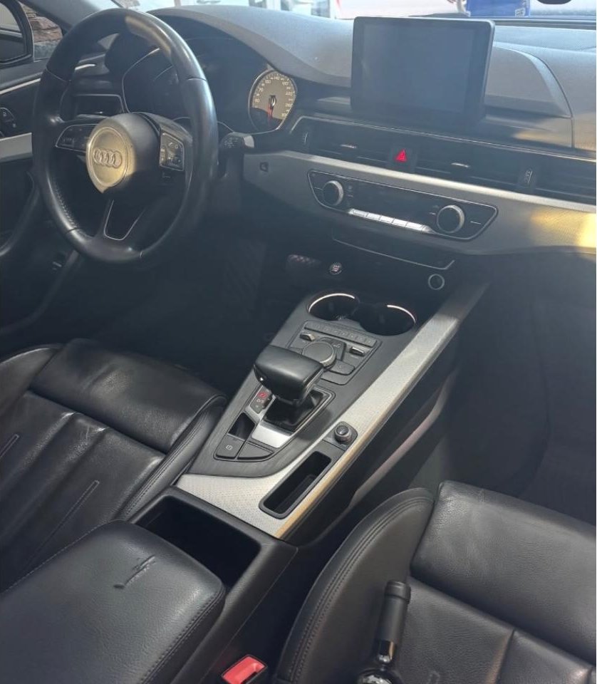 Foto de AUDI A5 A5 2.0 turbo Sportback 2018, color gris, en San Juan