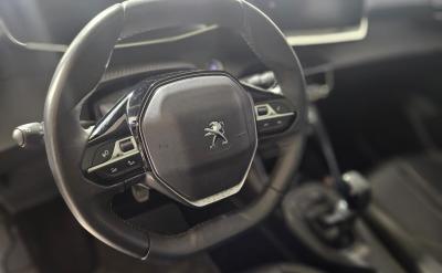 Miniatura de PEUGEOT 208 Allure 1.6 Manual