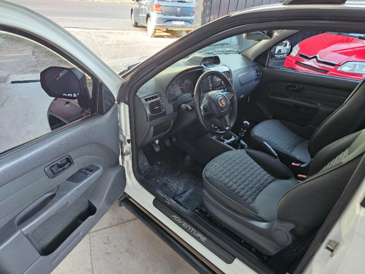 Foto de FIAT STRADA Adventur 1.6 2017, color sin color especificado, en San Juan