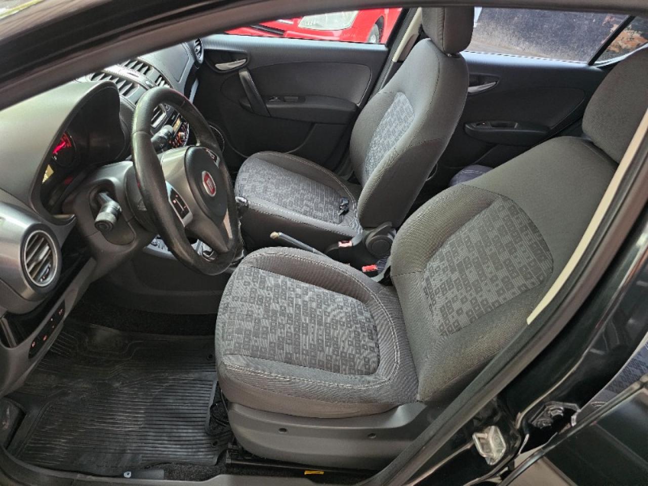 Foto de FIAT PALIO Attractive 1.4 2017, color sin color especificado, en San Juan