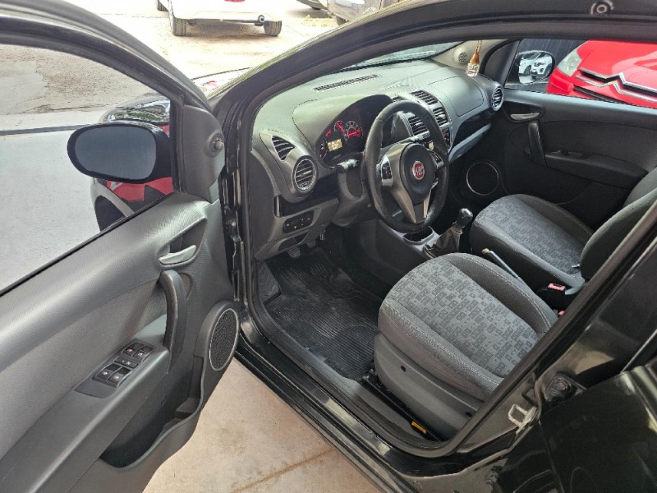 Foto de FIAT PALIO Attractive 1.4 2017, color sin color especificado, en San Juan