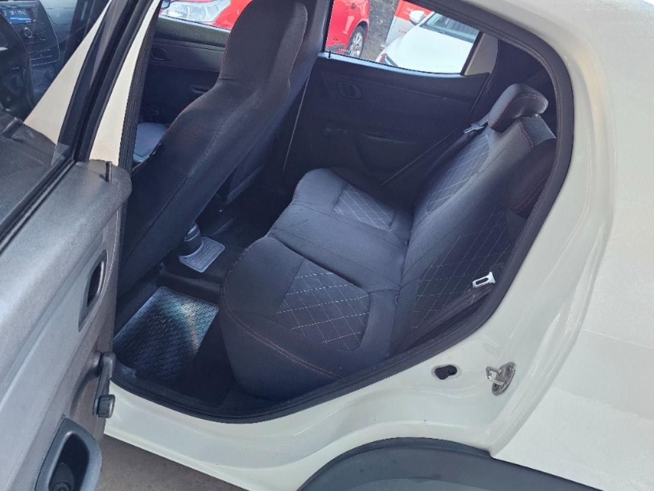 Foto de RENAULT KWID Zen 1.0 2019, color sin color especificado, en San Juan