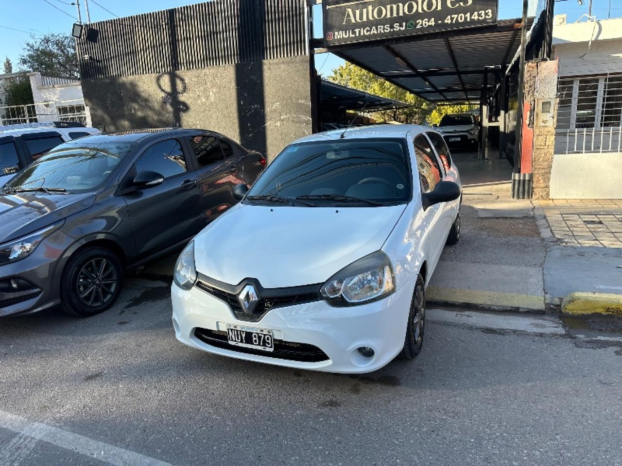 Foto de RENAULT CLIO Confort 1.2 2014, color sin color especificado, en San Juan