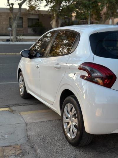 Miniatura de PEUGEOT 208 Active 1.6