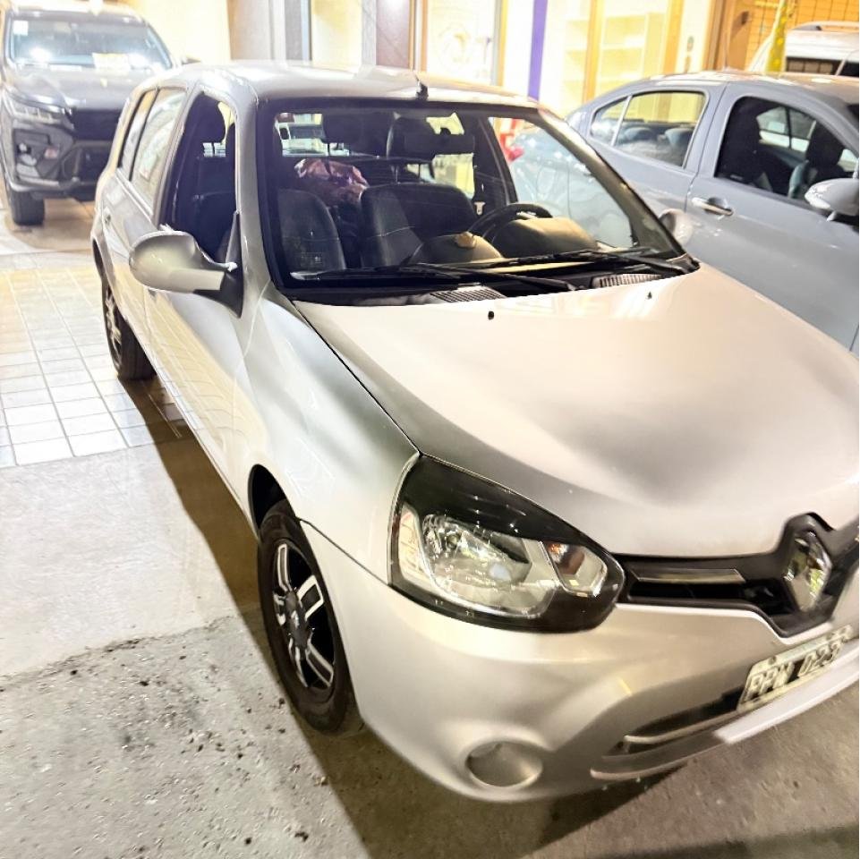 Foto de RENAULT CLIO Clio mío 2016, color sin color especificado, en San Juan