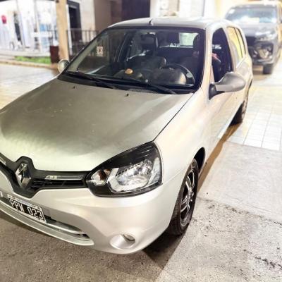 Foto de RENAULT CLIO Clio mío 2016, color sin color especificado, en San Juan