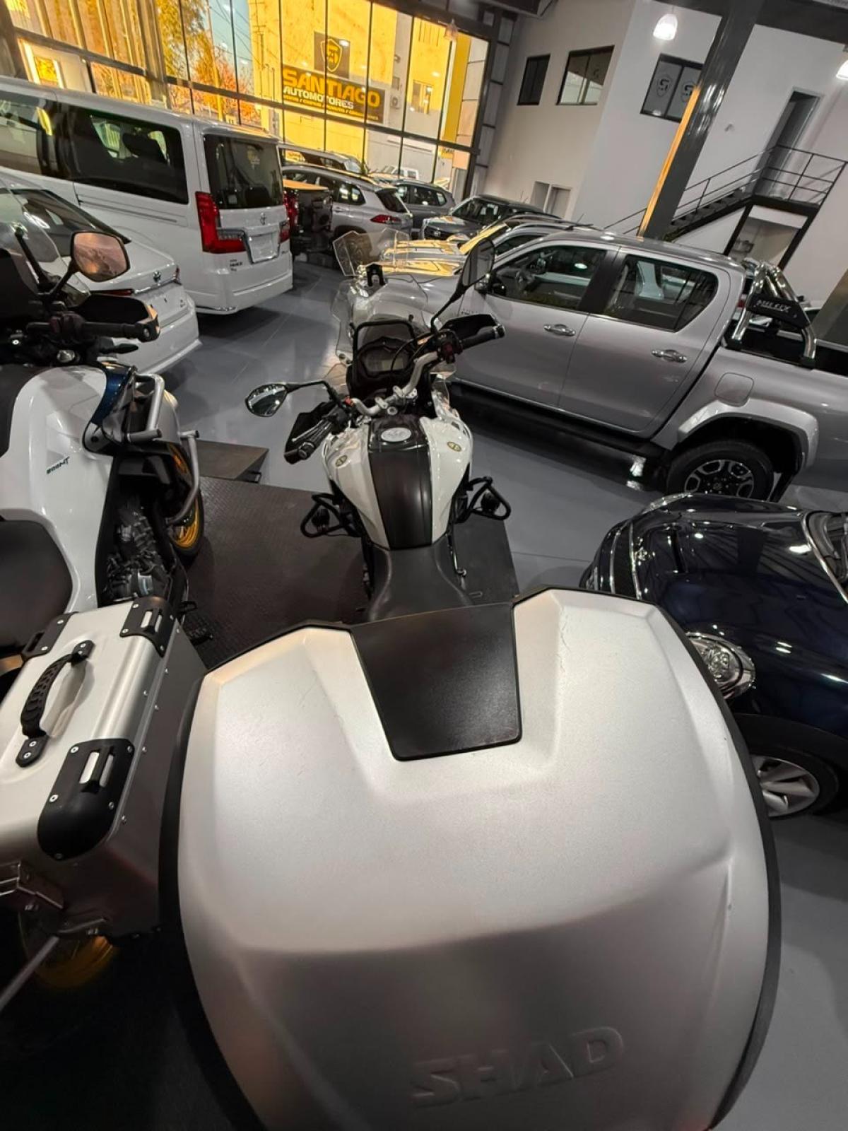 Foto de BENELLI TURISMO TRK	502 2020, color blanco, en San Juan