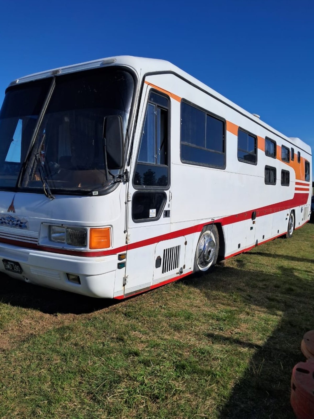Foto de MOTORHOME DEUTZ 8 1995, color blanco, en San Juan