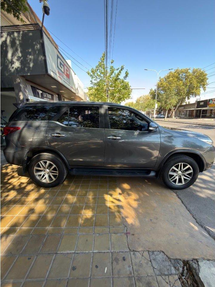 Foto de TOYOTA SW4 Sw4 Srx 7 asientos 2017, color sin color especificado, en San Juan