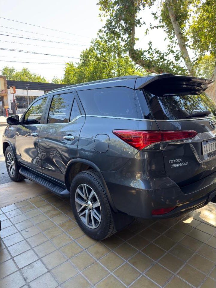 Foto de TOYOTA SW4 Sw4 Srx 7 asientos 2017, color sin color especificado, en San Juan