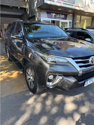 Foto de TOYOTA SW4 Sw4 Srx 7 asientos 2017, color sin color especificado, en San Juan