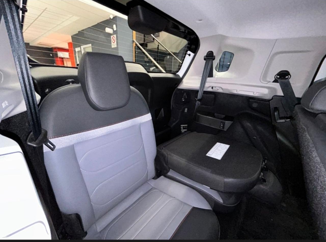 Foto de CITROEN C 3 AIRCROSS Shine 7 asientos At 2025, color sin color especificado, en San Juan