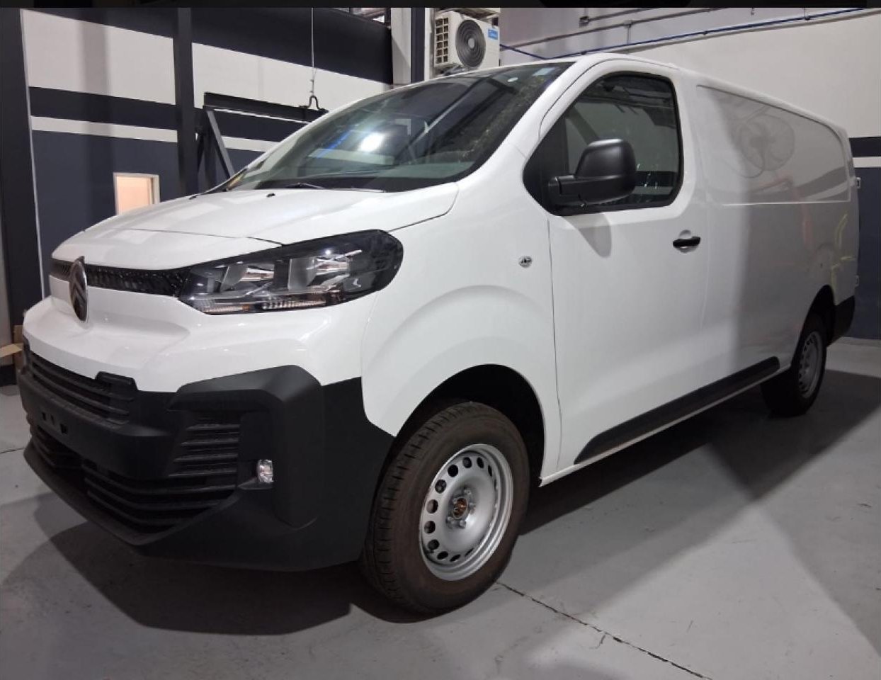 Foto de CITROEN JUMPY Jumpy HDI  FURGON 2025, color sin color especificado, en San Juan