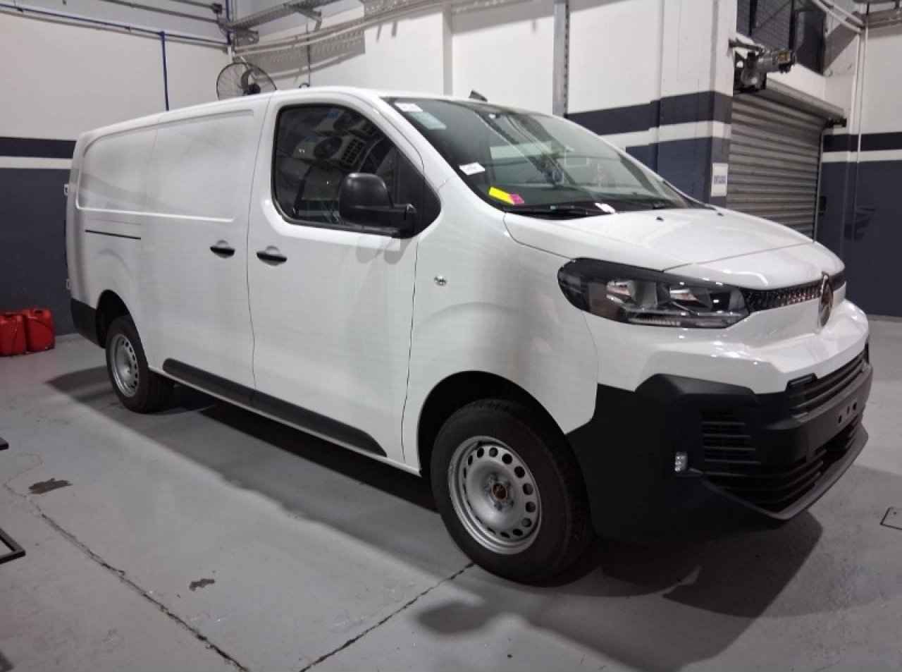 Foto de CITROEN JUMPY Jumpy HDI  FURGON 2025, color sin color especificado, en San Juan