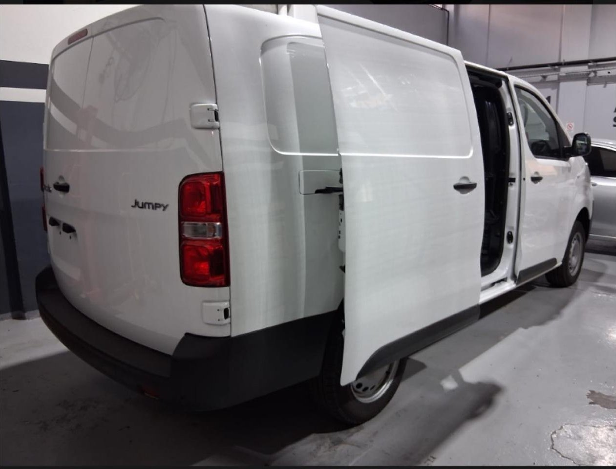 Foto de CITROEN JUMPY Jumpy HDI  FURGON 2025, color sin color especificado, en San Juan