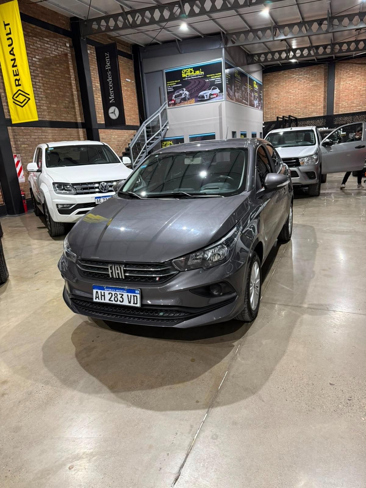 Foto de FIAT CRONOS LIKE 1.3 GSE BZ 2025, color gris, en San Juan