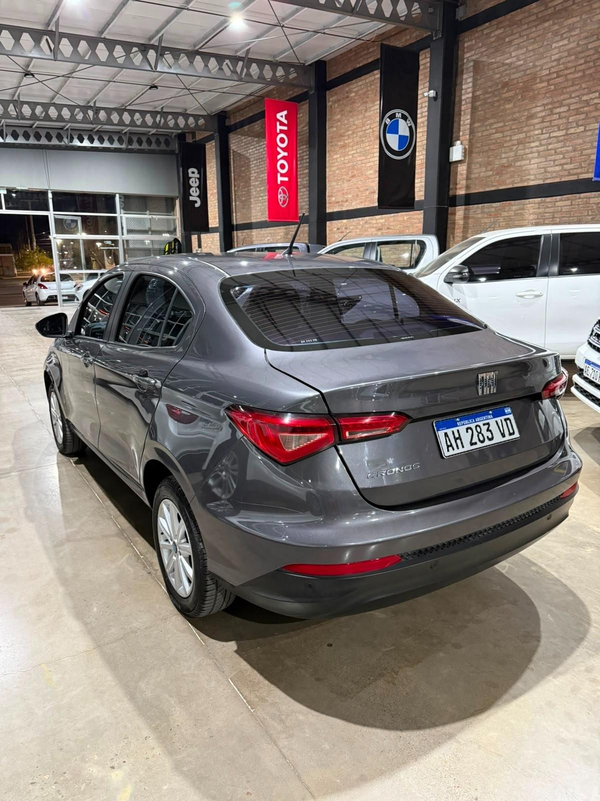 Foto de FIAT CRONOS LIKE 1.3 GSE BZ 2025, color gris, en San Juan