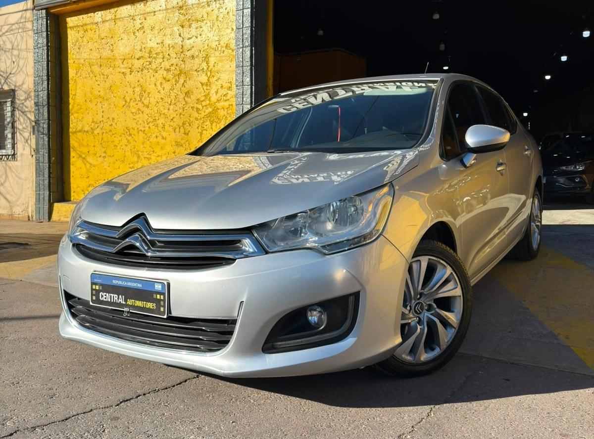Foto de CITROEN C 4 Lounge HDi Feel Pack 2017, color plata, en San Juan