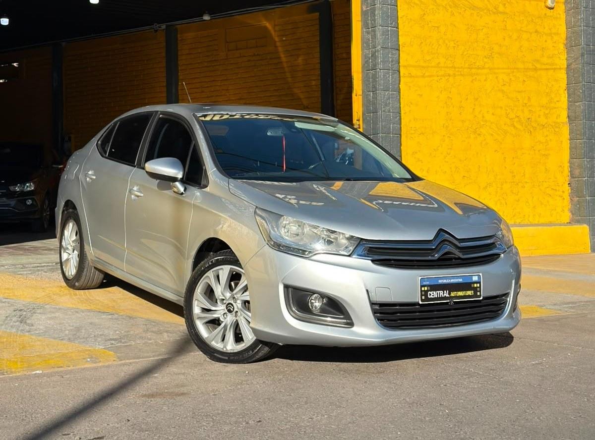 Foto de CITROEN C 4 Lounge HDi Feel Pack 2017, color plata, en San Juan