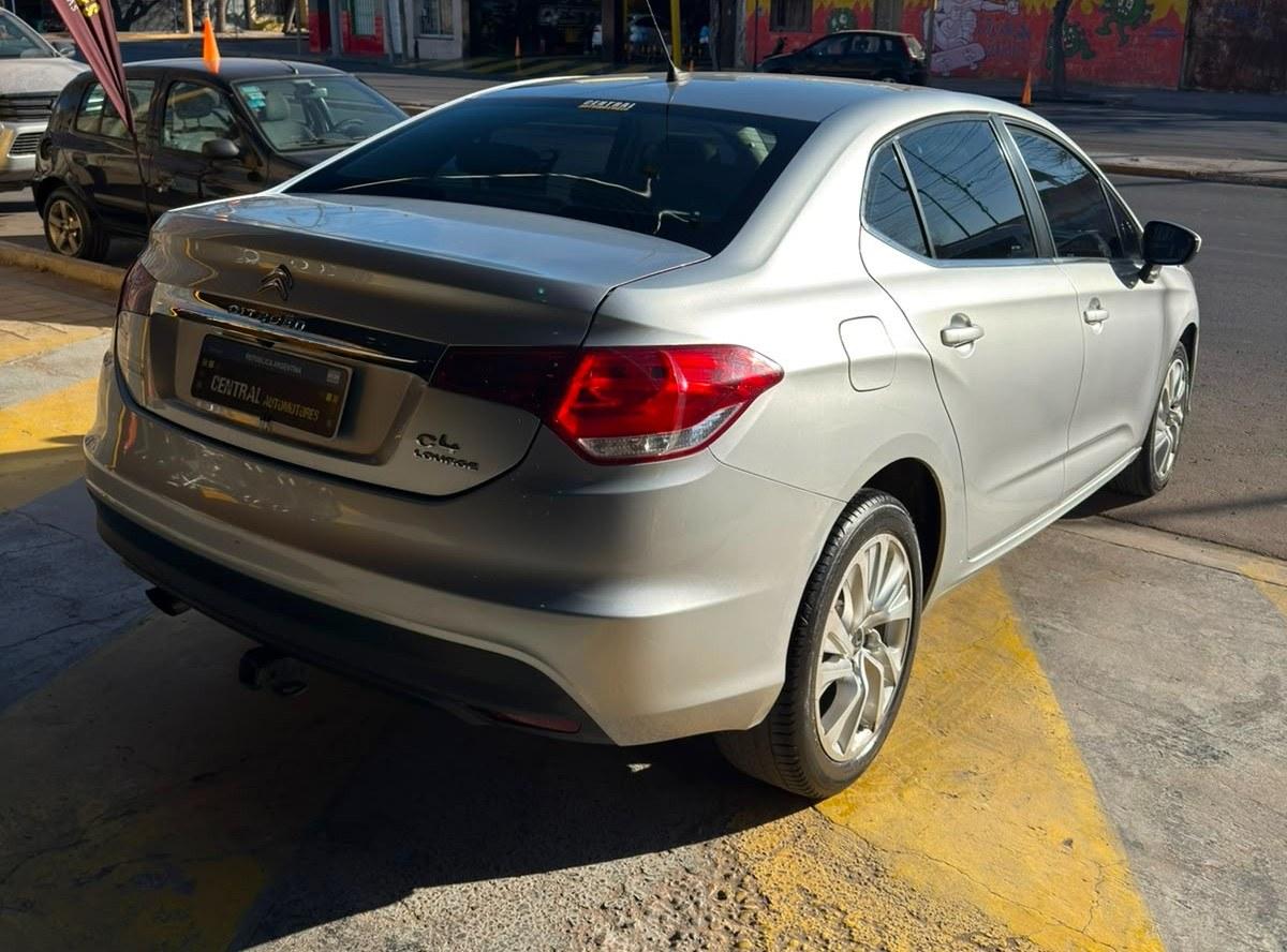 Foto de CITROEN C 4 Lounge HDi Feel Pack 2017, color plata, en San Juan
