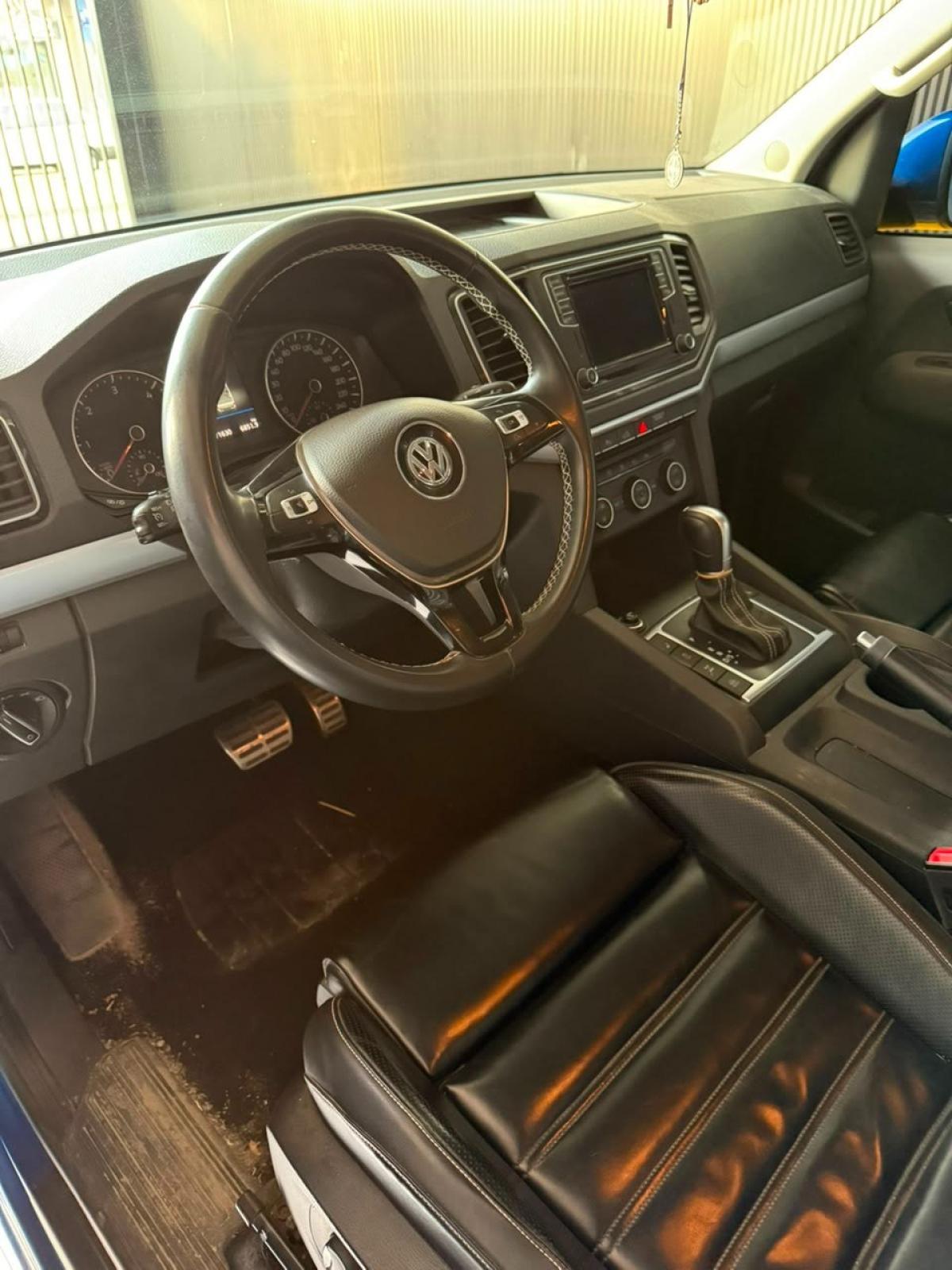 Foto de VOLKSWAGEN AMAROK DC V6 EXTREME 3,0L 258CV TDI 4X4 AT 2018, color azul, en San Juan