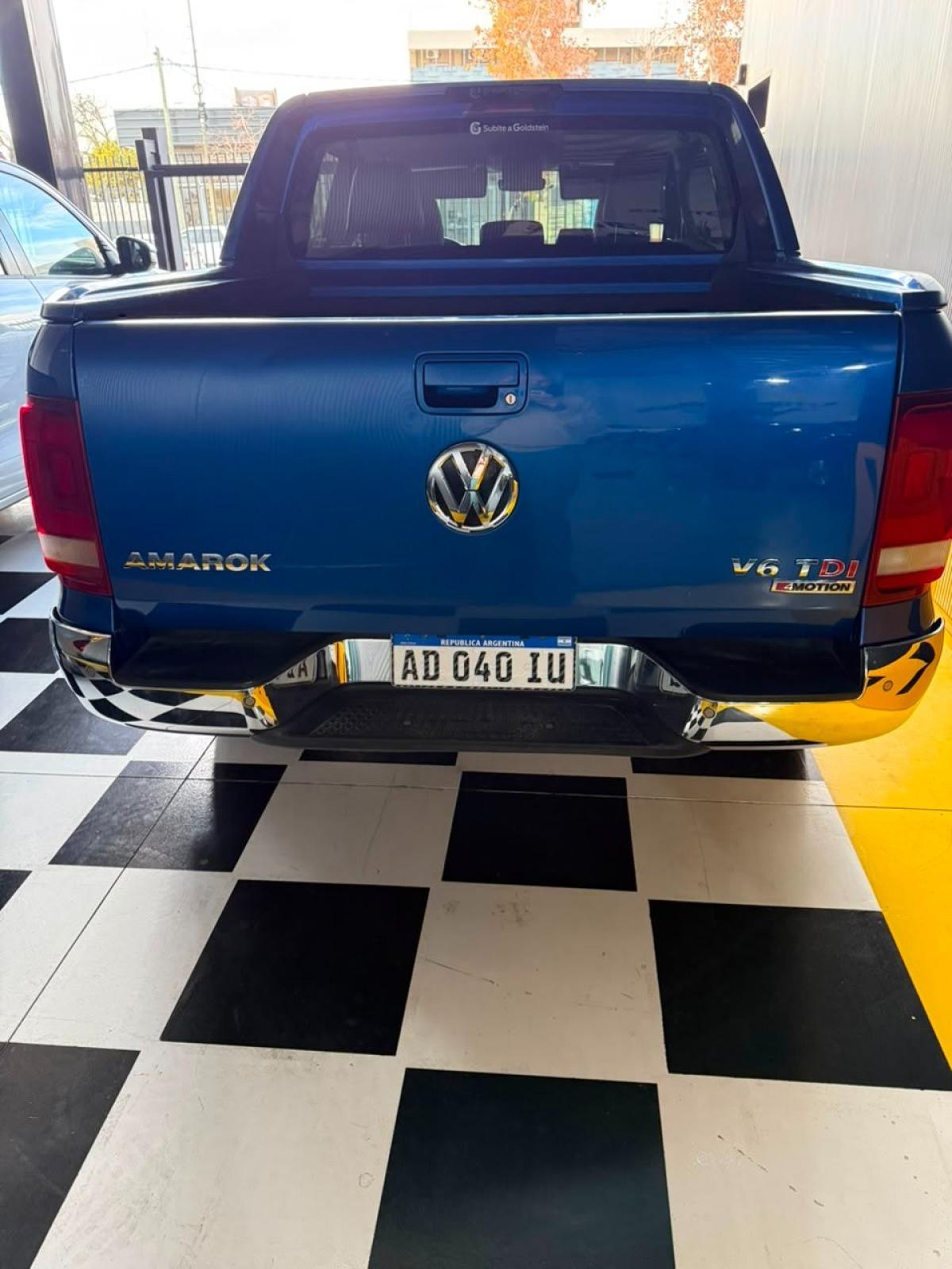Foto de VOLKSWAGEN AMAROK DC V6 EXTREME 3,0L 258CV TDI 4X4 AT 2018, color azul, en San Juan