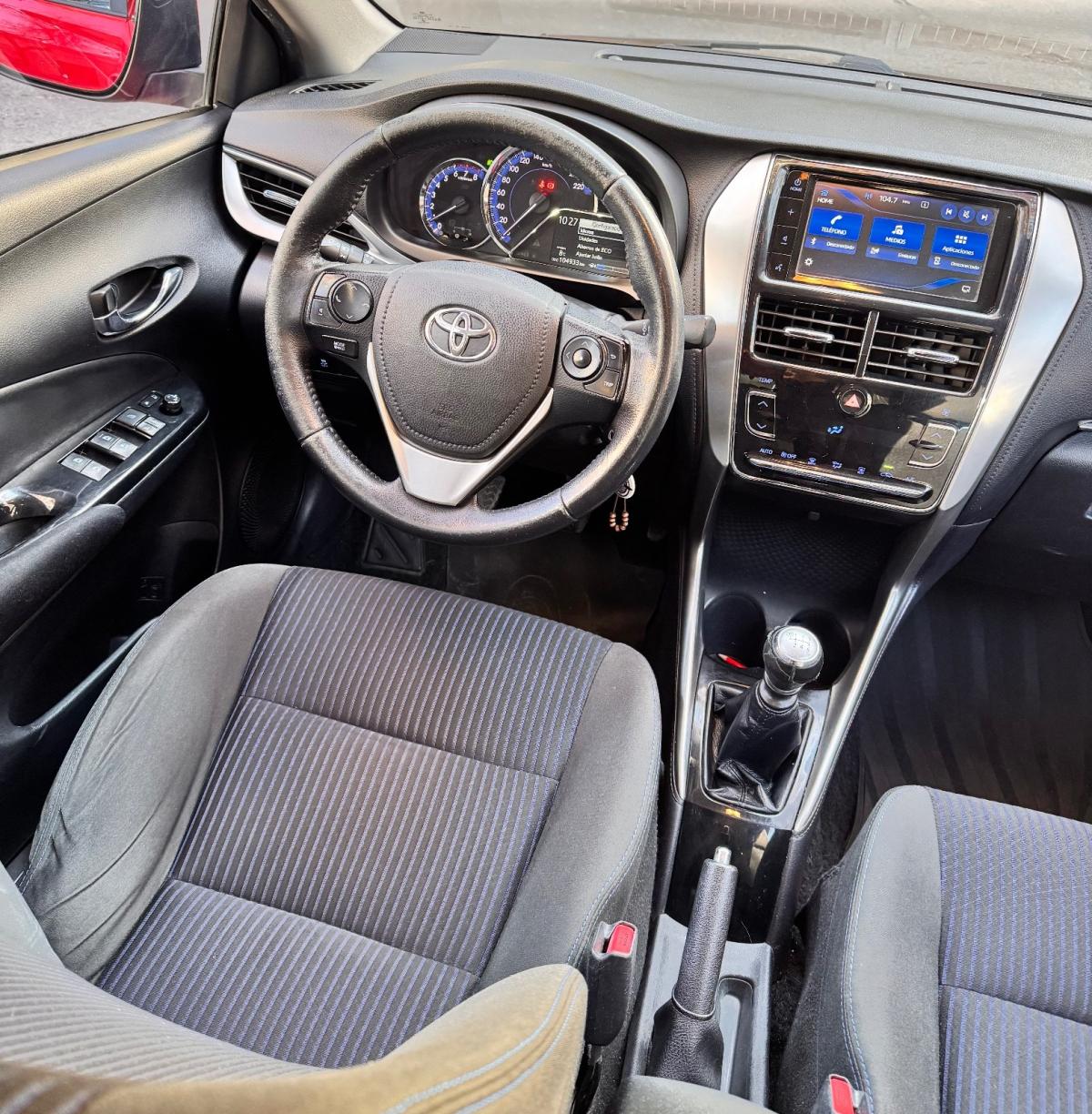 Foto de TOYOTA YARIS Xls 2018, color rojo, en San Juan