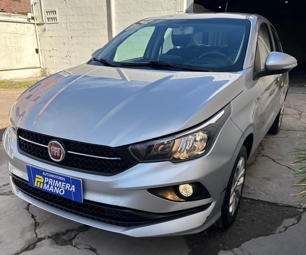 Foto de FIAT CRONOS Drive Conect 2021, color gris, en San Juan