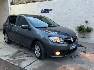 Foto de RENAULT SANDERO Dynamique 1.6 8v 2018, color gris, en San Juan