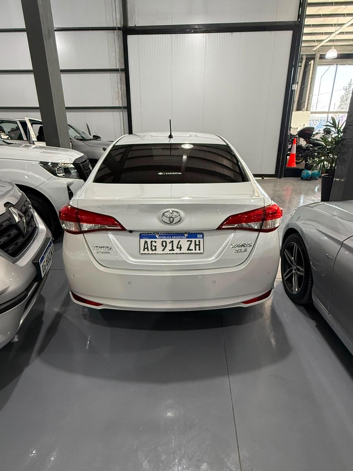 Foto de TOYOTA YARIS XLS 1.5 4PTAS MT 2024, color blanco, en San Juan