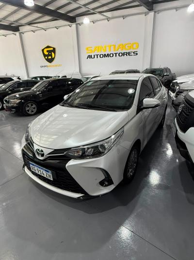 Foto de TOYOTA YARIS XLS 1.5 4PTAS MT 2024, color blanco, en San Juan