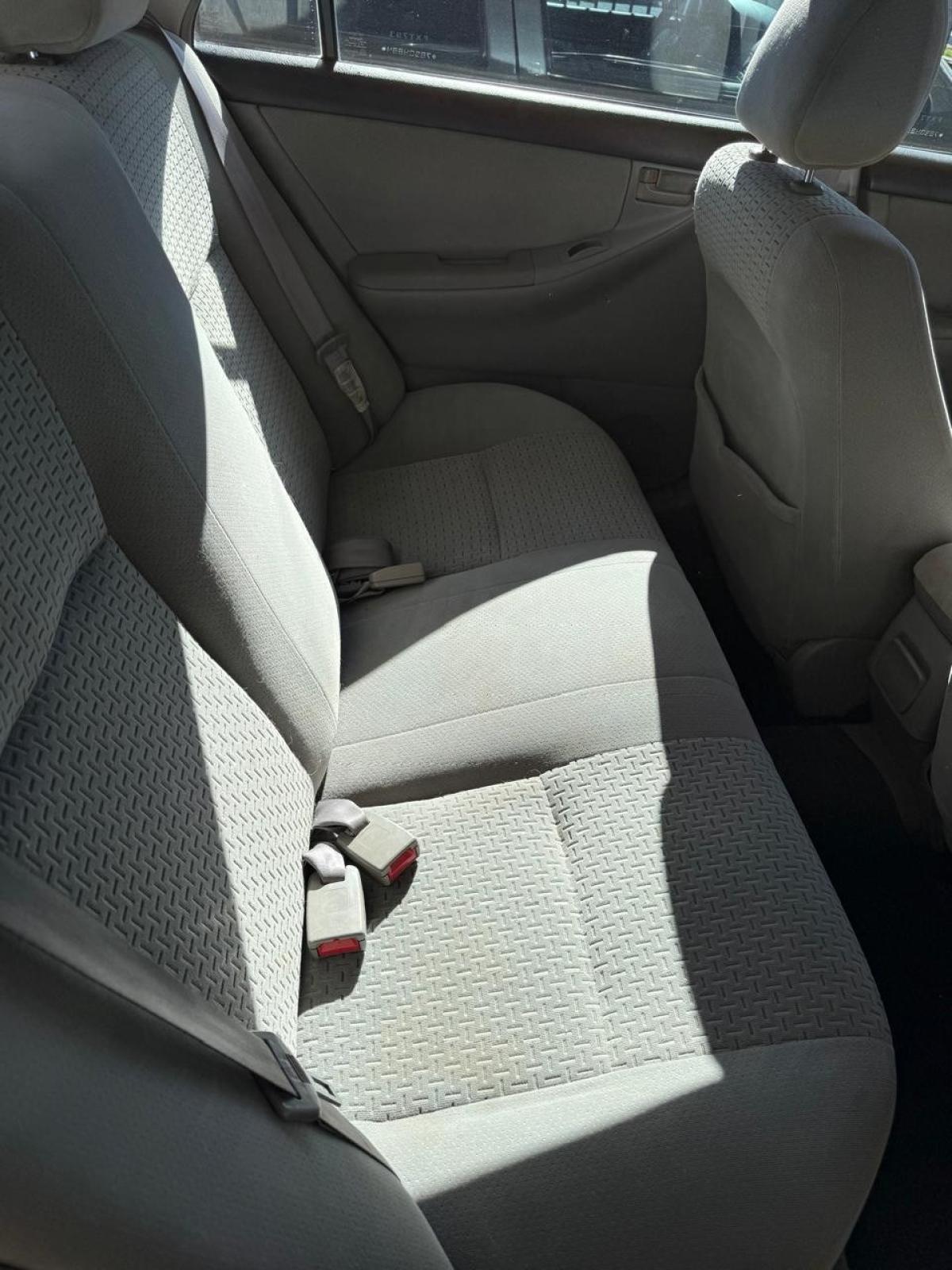 Foto de TOYOTA COROLLA XEI 2.0 TDI TURBO 2006, color azul, en San Juan