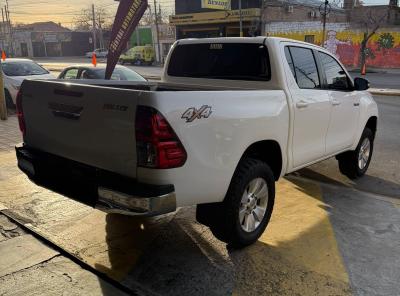 Miniatura de TOYOTA HILUX sr