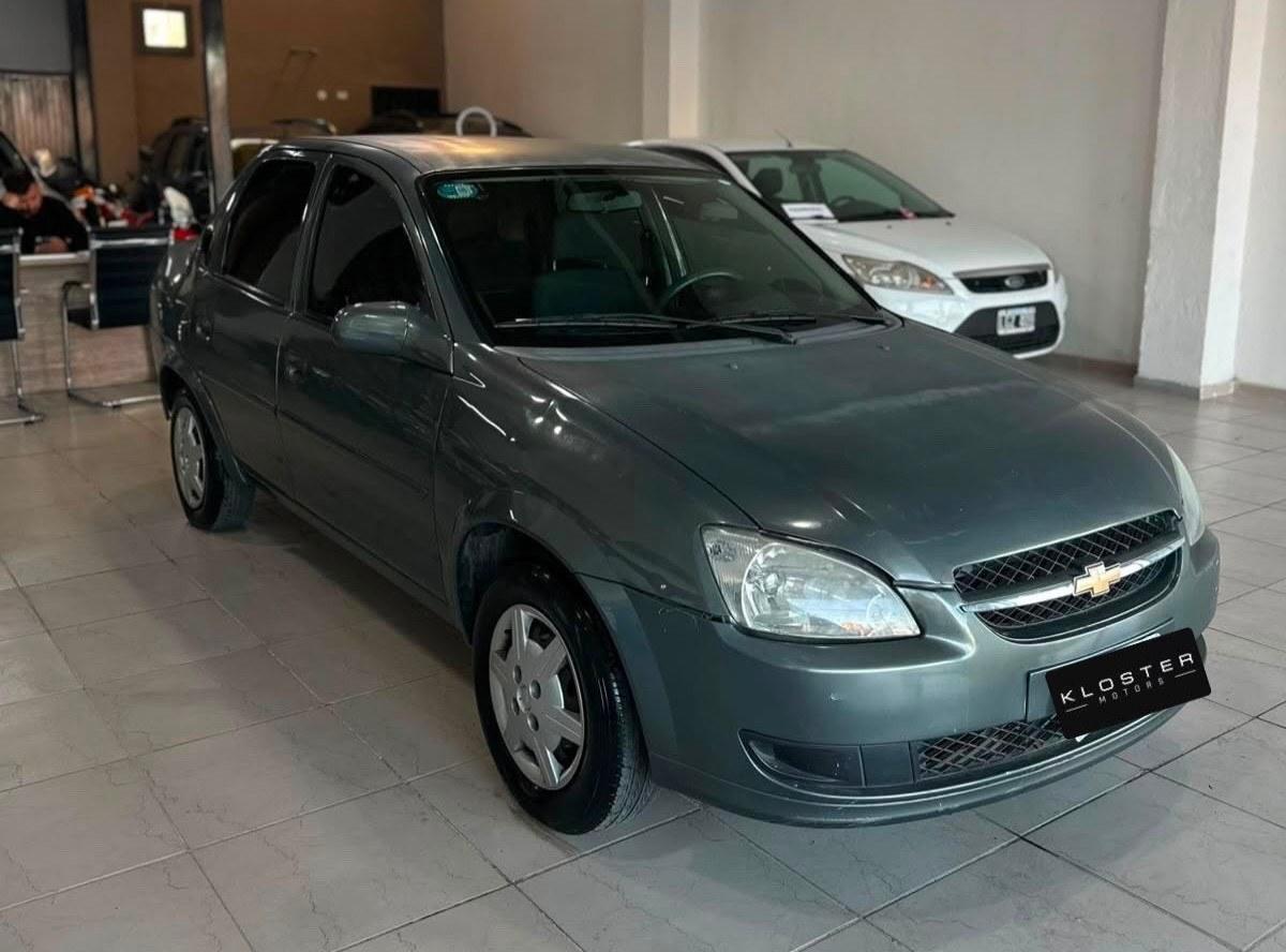 Foto de CHEVROLET CLASSIC 49 2015, color sin color especificado, en San Juan