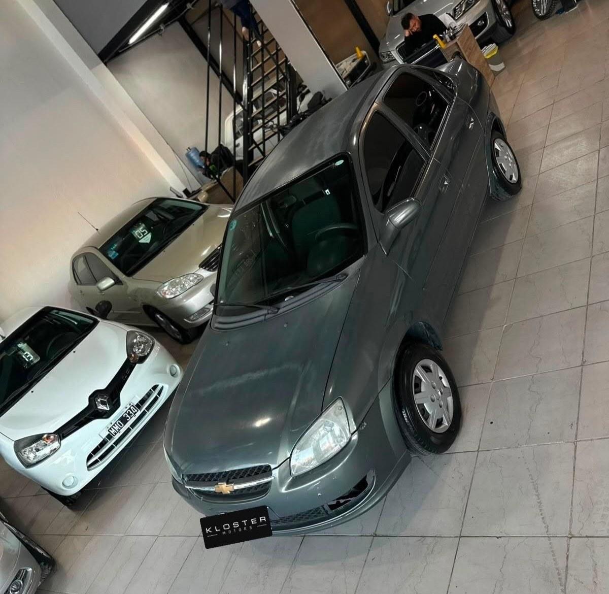 Foto de CHEVROLET CLASSIC 49 2015, color sin color especificado, en San Juan