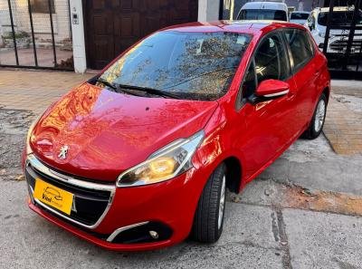 Foto de PEUGEOT 208 Allure nave 1.6 2017, color rojo, en San Juan