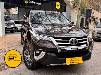 Foto de TOYOTA SW4 Srx 2019, color marron, en San Juan
