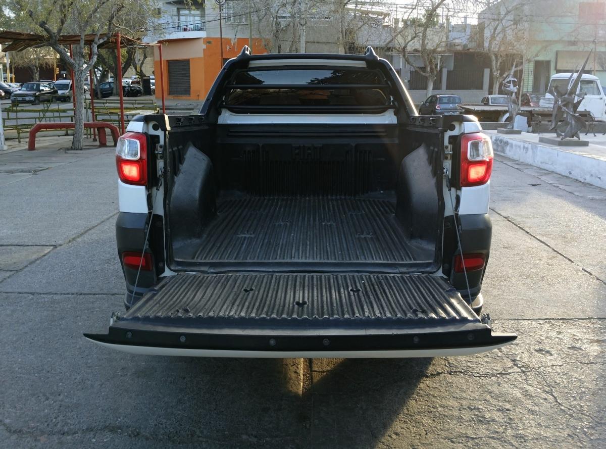 Foto de FIAT STRADA 2018, color blanco, en San Juan