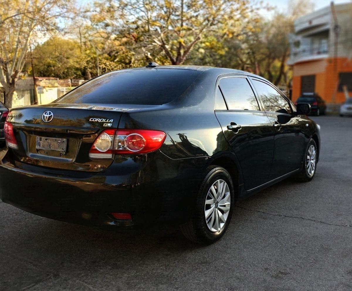 Foto de TOYOTA COROLLA xli 2012, color negro, en San Juan