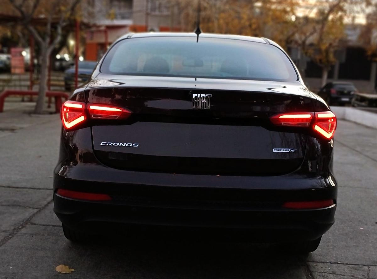 Foto de FIAT CRONOS PRECISION 1.8 AT 2022, color marron, en San Juan
